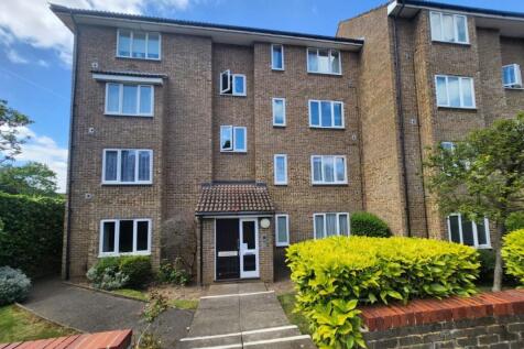 1 Swift Court, Westmoreland Drive... 1 bed flat for sale