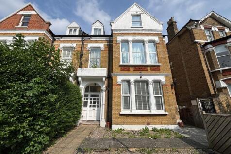 Flat 3, 1B Montrell Road, Lambeth... 1 bed flat for sale