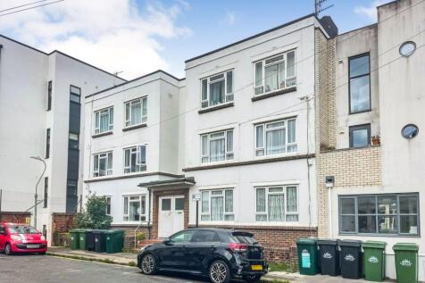 Flat 3 Grange Court, 91 Payne Avenue... 1 bed flat for sale