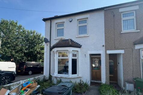 87 Hawley Road, Dartford, Kent, DA1 1PB 3 bed end of terrace house for sale