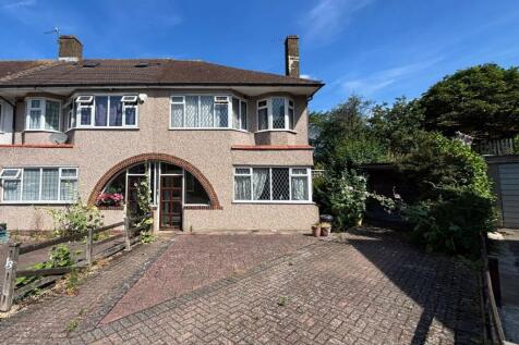 13 Greycot Road, Beckenham, Kent, BR3... 3 bed end of terrace house for sale