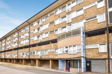 Flat 31 Wickway Court, Cator Street... 3 bed flat for sale