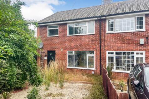 28 Kenilworth Way, Banbury... 3 bed semi