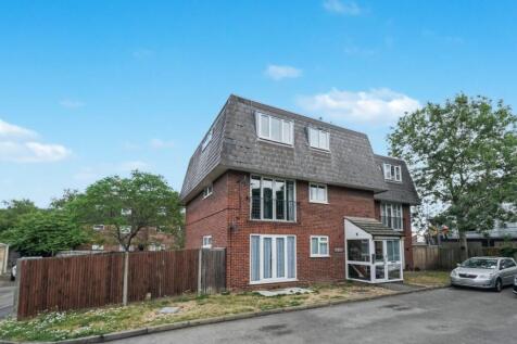 11 Anvil Court, Blacksmith Row... 2 bed flat for sale