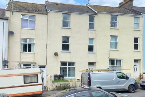 17 Highfield Road, Ilfracombe, Devon... 5 bed terraced house for sale