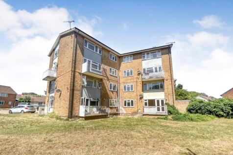 64 Danbury Down, Basildon, Essex... 2 bed flat for sale