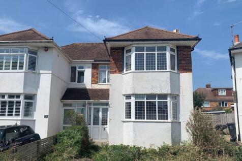 9 Fallowfield Close, Hove, East... 3 bed semi