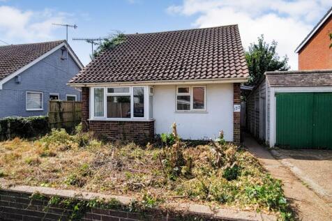 122 Freshbrook Road, Lancing, West... 2 bed detached bungalow for sale