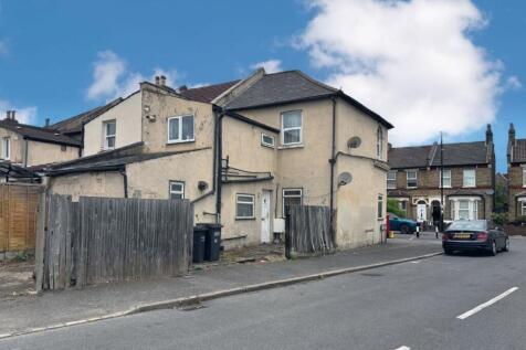 7 Alexandra Place, South Norwood... 1 bed flat for sale