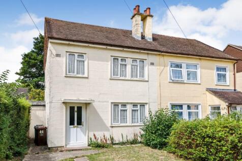 41 Baynard Close, Basingstoke... 3 bed semi