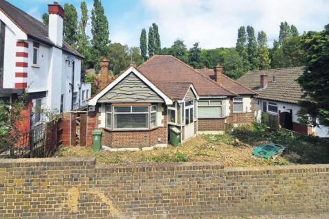 29 Penn Lane, Bexley, Kent, DA5 1HB 4 bed bungalow for sale