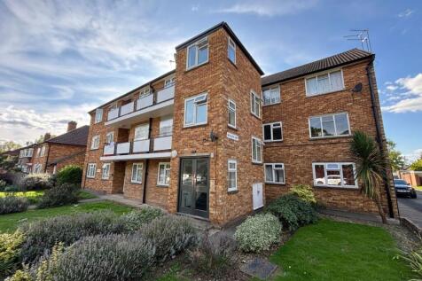 4 Westglade Court, Woodgrange Close... 2 bed flat for sale