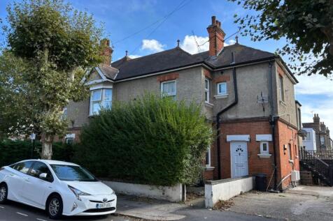 58 Preston Road, Westcliff