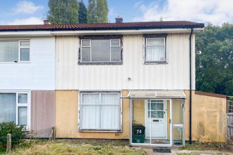 74 Quantock Road, Taunton, Somerset... 3 bed semi