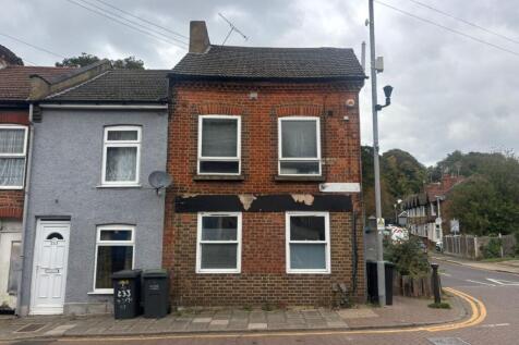 235D North Street, Luton... 1 bed flat for sale