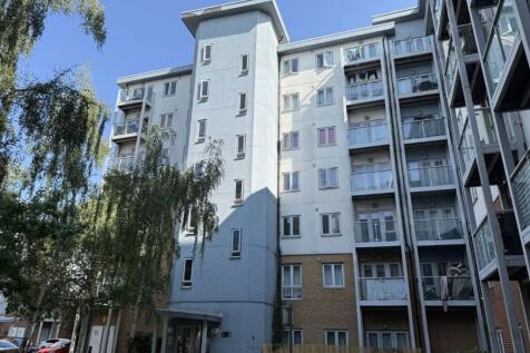Flat 9 Foundry Court, Mill Street... 2 bed flat for sale