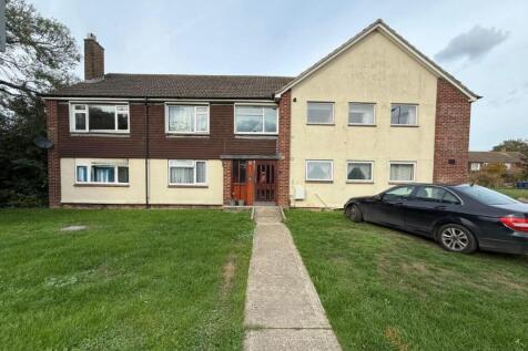 4 Lodden Close, Bicester... 2 bed flat for sale