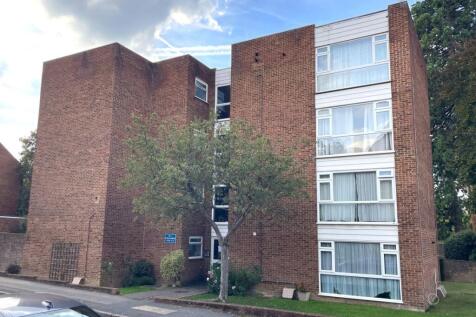 Flat 8, 1 Cedar Gardens, Sutton... 2 bed flat for sale
