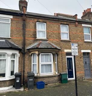 8 Amersham Road, Croydon, Surrey, CR0... 2 bed terraced house for sale
