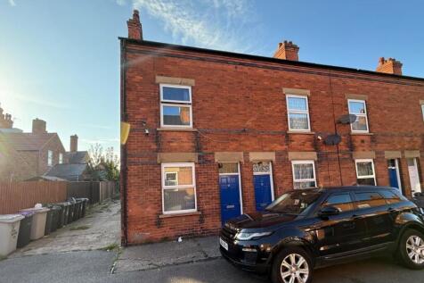 11 Cross Street, Skegness... 3 bed terraced house for sale