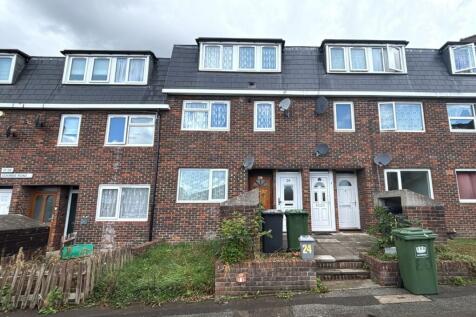 23 Coombe Road, Sydenham, London... 1 bed flat for sale