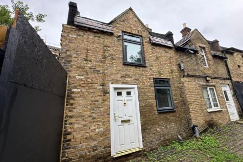 Building to the Rear of 114 Greyhound... Terraced house for sale