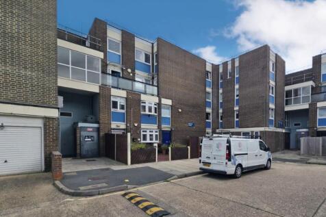 Flat 10 Mohawk House, 4 Gernon Road... 3 bed flat for sale