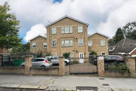 Flat 5, 11 Outram Road, Croydon... 2 bed flat for sale