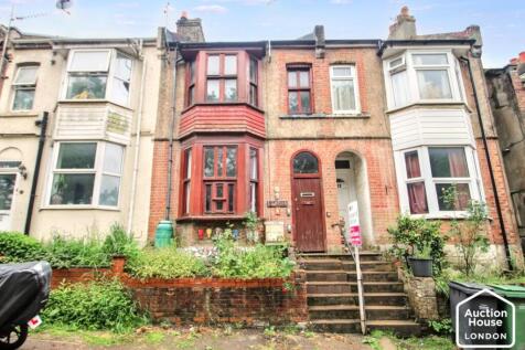 18 Hurrell Road, Hastings, East... 3 bed semi