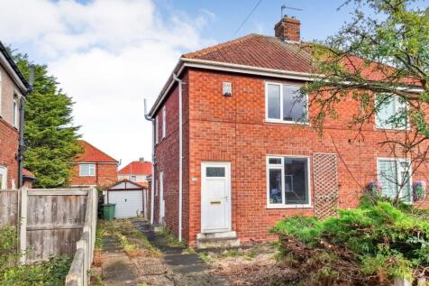 2 bedroom semi-detached house for sale