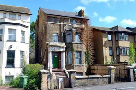 10 bedroom detached house for sale