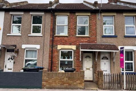 29 Boulogne Road, Croydon, Surrey... 3 bed terraced house for sale