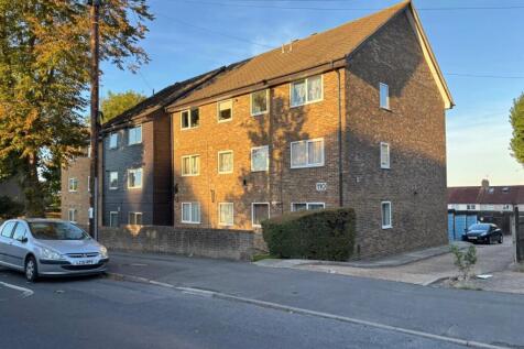 Flat 8, 110 Benhill Road, Sutton... 1 bed flat for sale