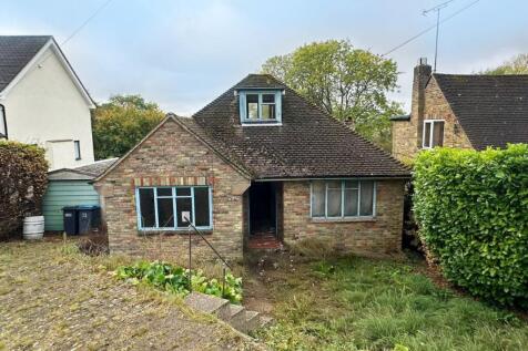 2 bedroom detached house for sale