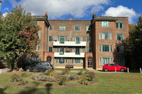 Flat 7 Newlands Court, Streatham... 2 bed flat for sale