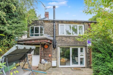 36 Woodend, Shaw, Oldham, Lancashire... 3 bed terraced house for sale