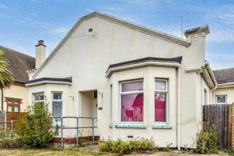 46 Elmstead Road, Colchester, Essex... 3 bed detached bungalow for sale