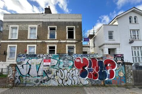54 Lausanne Road, Peckham, London... Semi detached house for sale