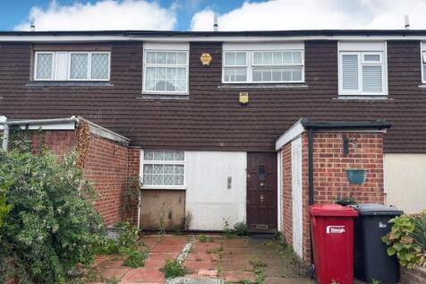 17 Stour Close, Slough... 3 bed terraced house for sale