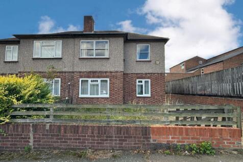 72 Ewart Road, Honor Oak, London... 2 bed flat for sale