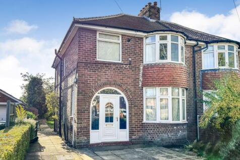 36 Fairway, York, North Yorkshire... 3 bed semi