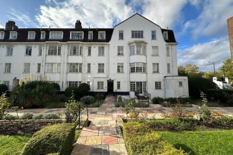 Flat 10 Wavertree Court, Streatham... 1 bed flat for sale