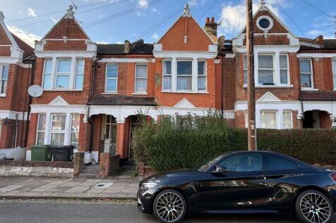 10 Moorcroft Road, Streatham, London... 5 bed terraced house for sale