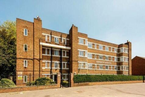 21 Warwick Gardens, London Road... 2 bed flat for sale