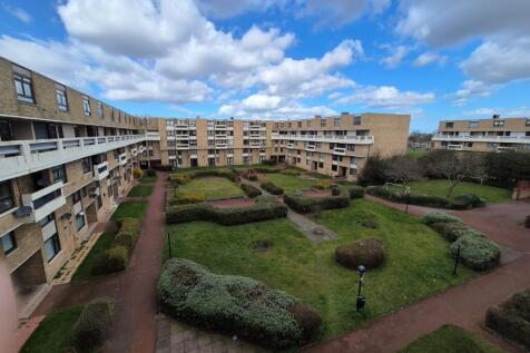 105 Collingwood Court, Washington... 2 bed flat for sale