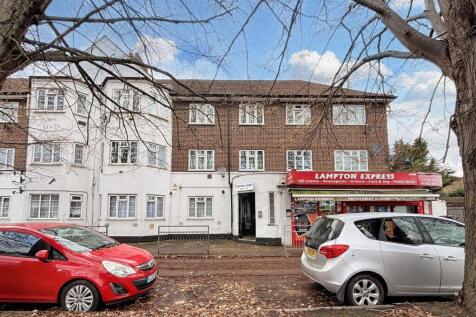 10 Lampton Court, Lampton Road... 2 bed flat for sale
