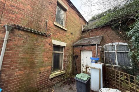 57A Station Street, Ashbourne... 4 bed flat for sale