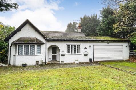 2 bedroom detached bungalow for sale