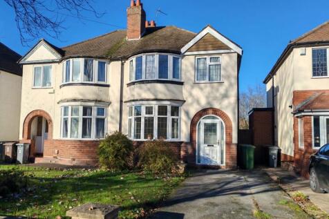 6 Berkeley Road, Shirley, Solihull... 3 bed semi