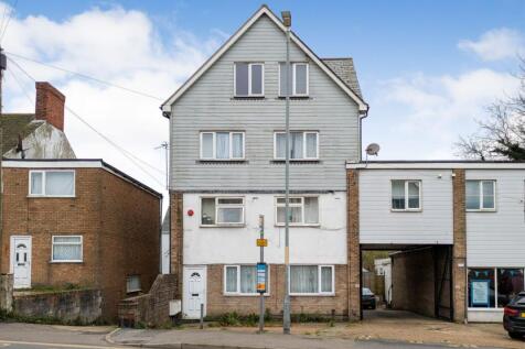 Flat 7, 39 Risborough Lane... 1 bed flat for sale